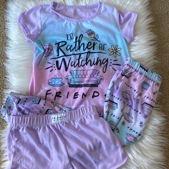 Friends | Kids Top and Bottom Pajama Set Size XS (4/5) - Picture 1 of 9